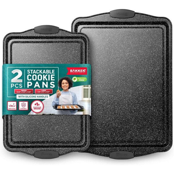 Bakken- Swiss BAKKEN 2-Piece Nonstick Cookie Sheet Set, Medium and Large, Gray Silicone Handles, Oven Safe - BKB22GRYMAR