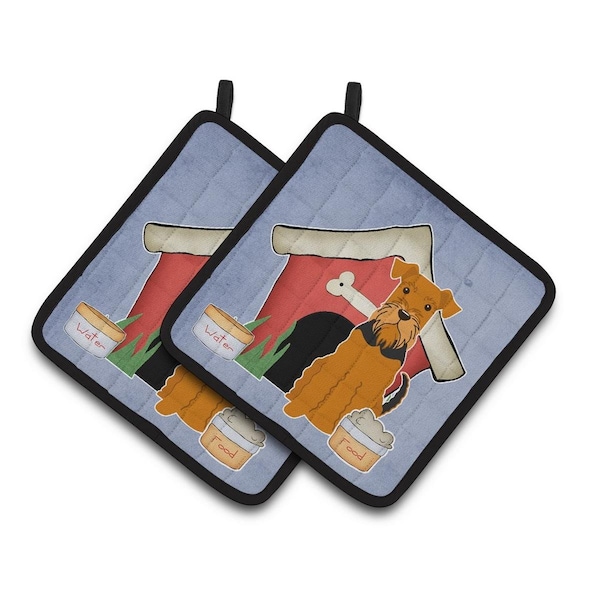 Carolines Treasures Dog House Collection Airedale Pair of Pot Holders - BB2795PTHD