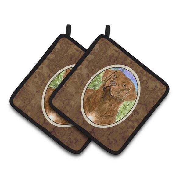 Carolines Treasures Chesapeake Bay Retriever Pair of Pot Holders, 7.5 x 3 x 7.5 in. - SS8933PTHD