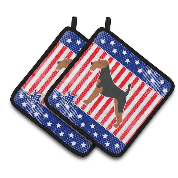 Carolines Treasures USA Patriotic Airedale Terrier Pair of Pot Holders - BB3357PTHD