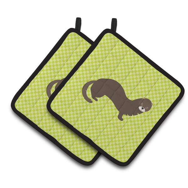 Carolines Treasures Russian or European Mink Green Pair of Pot Holders - BB7694PTHD