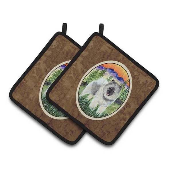 Carolines Treasures Carolines Treasures SS8192PTHD Keeshond Pair of Pot Holders; 7.5 x 3 x 7.5 in. - SS8192PTHD
