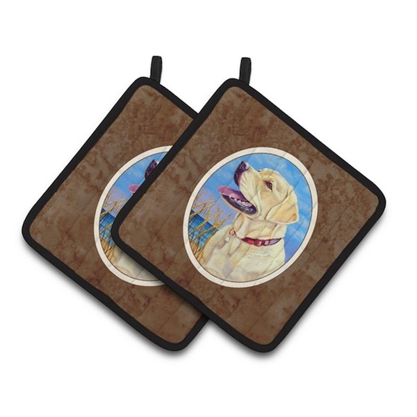 Carolines Treasures Yellow Labrador at the Beach Pair of Pot Holders, 7.5 x 3 x 7.5 in. - 7158PTHD