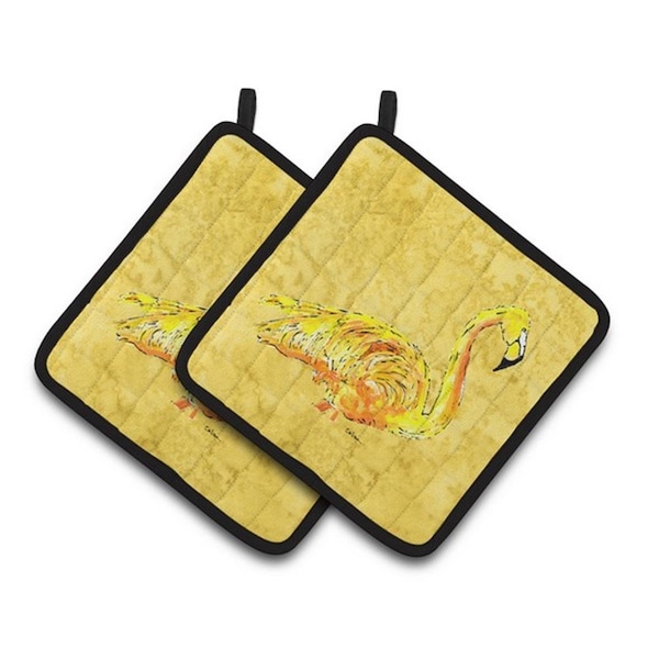 Carolines Treasures Flamingo on Yellow Pair of Pot Holders, 7.5 x 3 x 7.5 in. - 8872PTHD