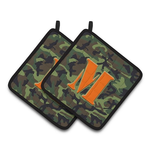 Carolines Treasures Letter M Monogram - Camo Green Pair of Pot Holders, 7.5 x 3 x 7.5 in. - CJ1030-MPTHD