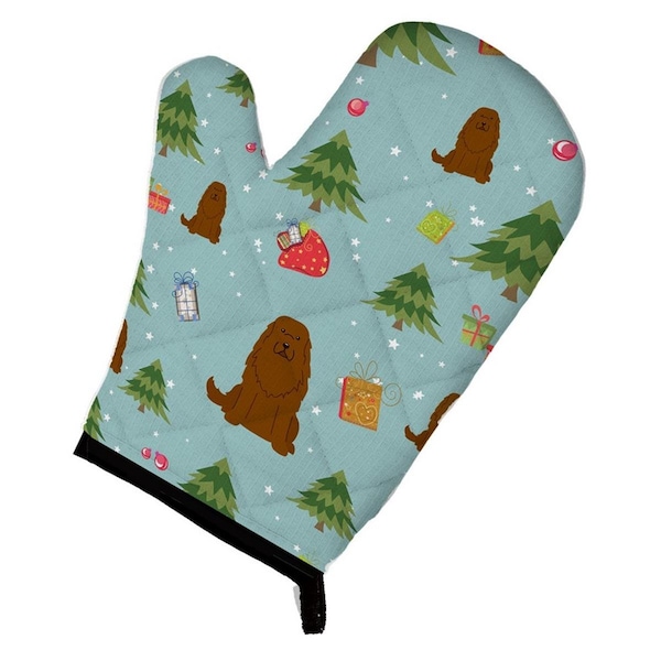 Carolines Treasures Christmas Caucasian Shepherd Dog Oven Mitt - BB4710OVMT