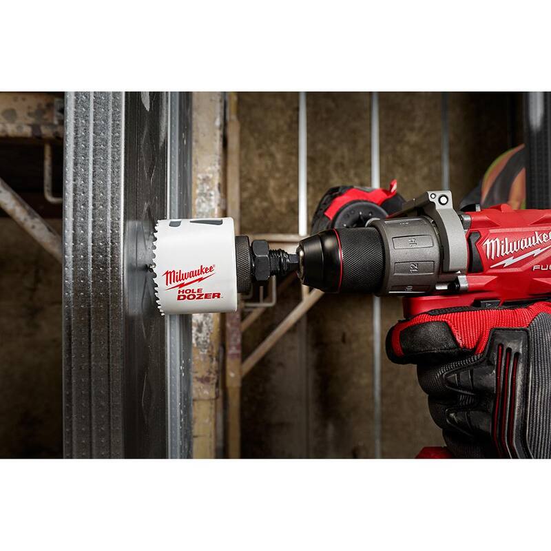 Set de sierras perforadoras bimetálicas de propósito general Hole Dozer de Milwaukee y Set de brocas de titanio SHOCKWAVE IMPACT DUTY (44 piezas) - 49-22-4171-48-89-4631.