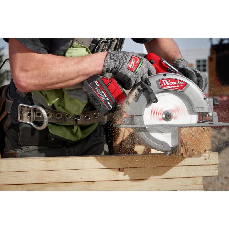 Batería Milwaukee M18 18V 6.0 Ah de litio-ion REDLITHIUM FORGE (paquete de 2) - 48-11-1861P