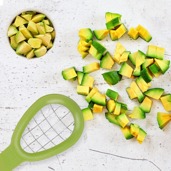 1947Kitchen Stainless Steel Easy Avocado Slicer and Perfect Cubing Tool, 2PK - TI-PASC-GRE-2PK