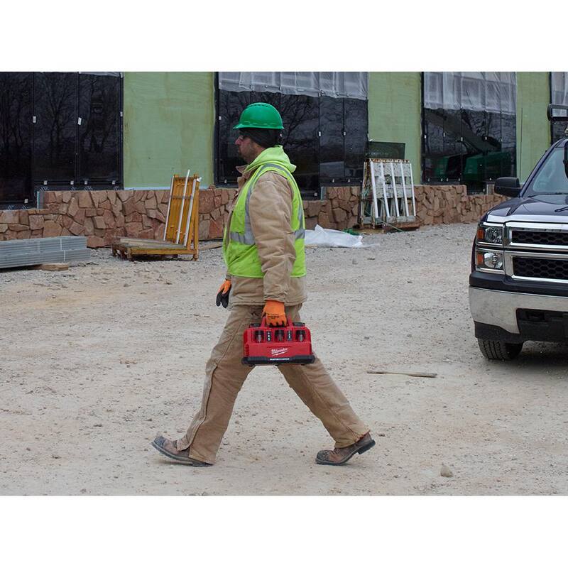 Cargador de baterías secuencial rápido de 6 puertos de voltaje múltiple de 12 voltios/18 voltios de  Milwaukee M12 y M18 (3 puertos M12 y 3 puertos M18) - 48-59-1807