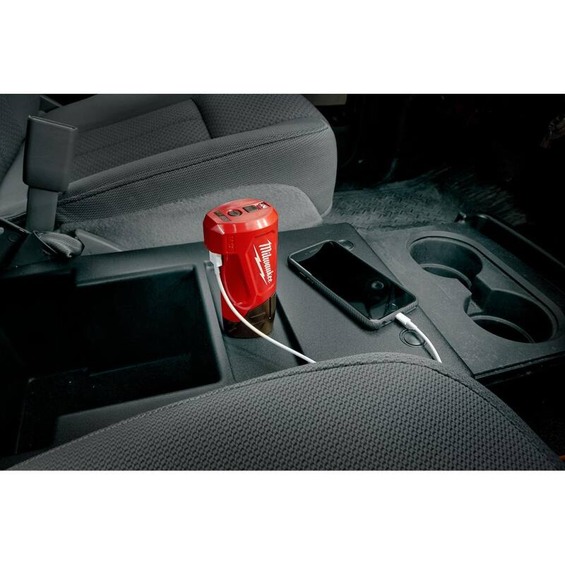 Cargador y fuente de energía portátil de 12 voltios de iones de litio Milwaukee M12 - 48-59-1201