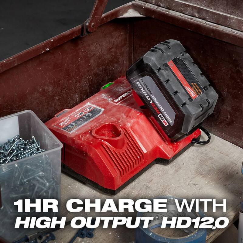 Cargador de baterías de súper carga multi-voltaje de 12/18 voltios de iones de litio Milwaukee M12 y M18 - 48-59-1811