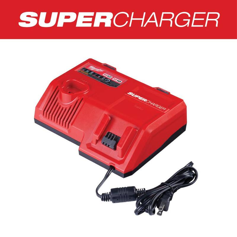 Cargador de baterías de súper carga multi-voltaje de 12/18 voltios de iones de litio Milwaukee M12 y M18 - 48-59-1811