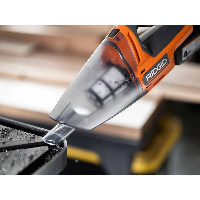 Kit de baterías y cargador RIDGID 18V (2) 4.0 Ah con aspiradora de mano inalámbrica de 18V - AC93044SBN-R8609021B