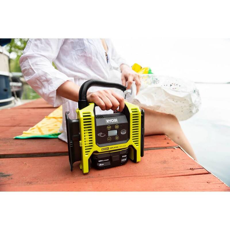 RYOBI 18V ONE+ (2) Baterías de iones de litio de 4.0 Ah con cargador de 18V - PCL104K2N