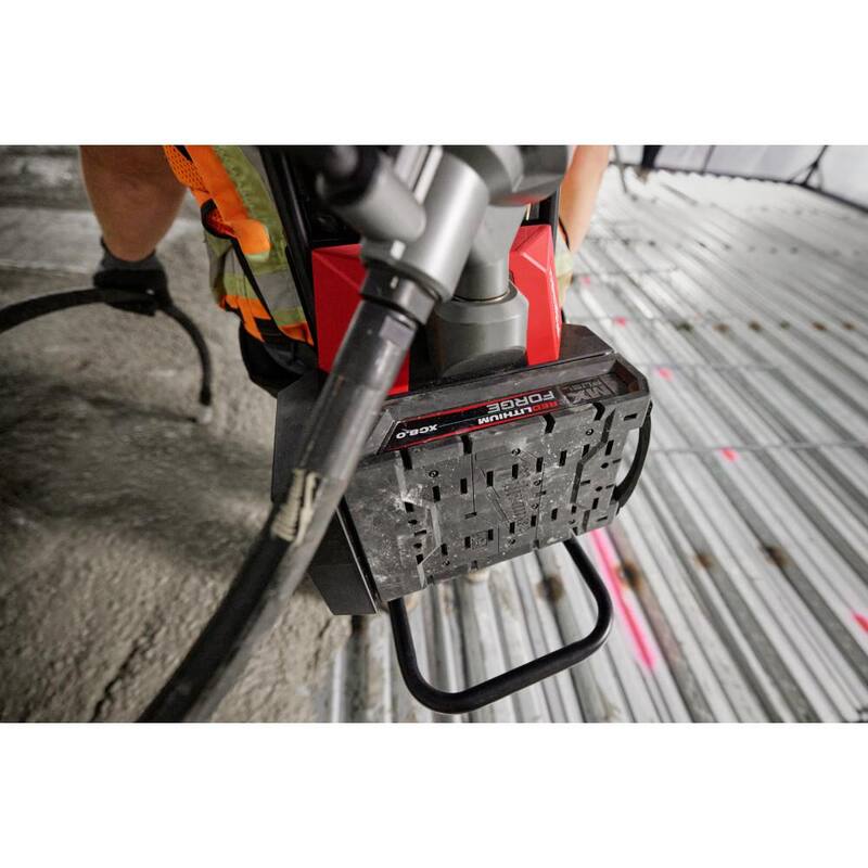 Batería Milwaukee MX FUEL REDLITHIUM FORGE XC 8.0 con Cargador Súper MX FUEL - MXFXC608-MXFSC