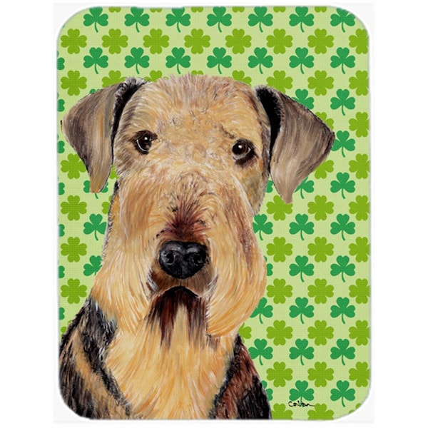 Carolines Treasures Airedale St. Patricks Day Shamrock Portrait Glass Cutting Board - Large - SC9293LCB