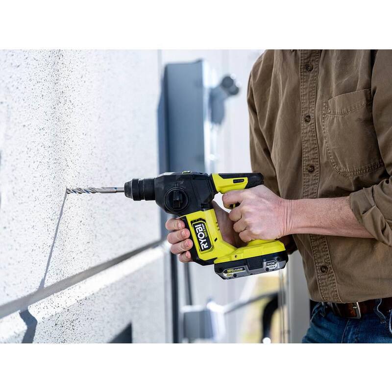 Baterías de alto rendimiento RYOBI ONE+ HP de 18V 4.0 Ah & 2.0 Ah con kit de cargador de doble puerto y (2) baterías de 2.0 Ah de alto rendimiento - PSK022-PBP2003