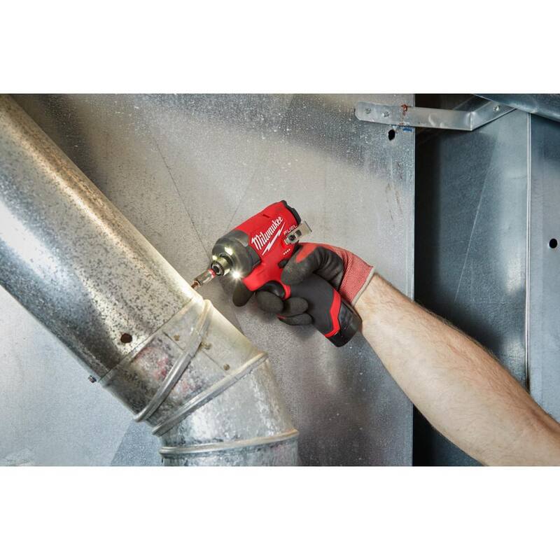 Lijadora de Detalles Inalámbrica sin Escobillas Milwaukee M12 FUEL de 12 Voltios de Iones de Litio y Atornillador de Impacto de 1/4 de pulgada Milwaukee M12 FUEL con Batería y Cargador - 48-59-2440-2531-20-3453-20