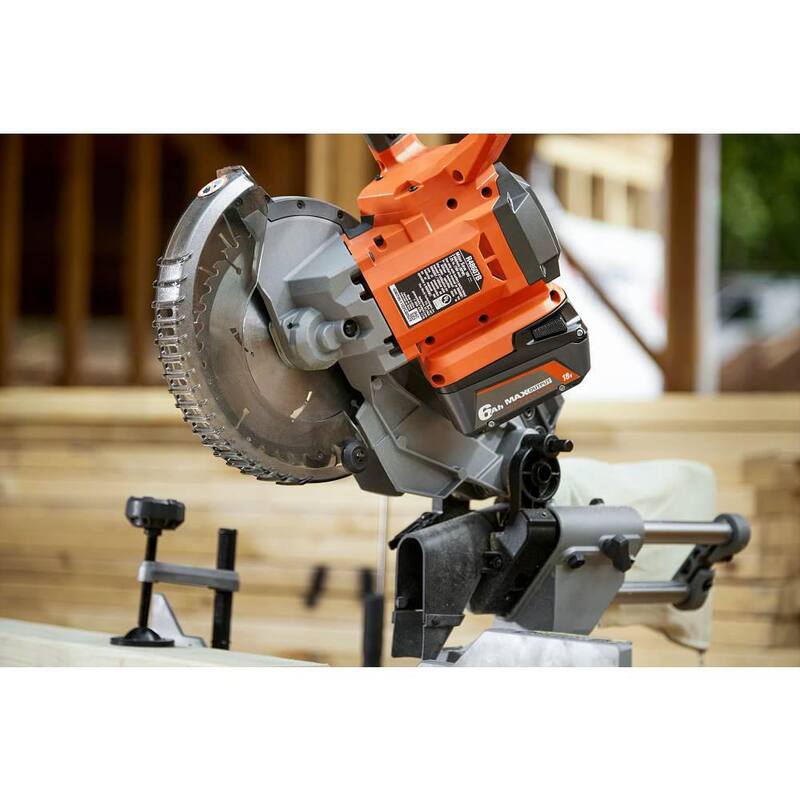 Kit de inicio de batería y cargador de iones de litio RIDGID 18V 2.0 Ah, 4.0 Ah, 6.0 Ah - AC9302460SB