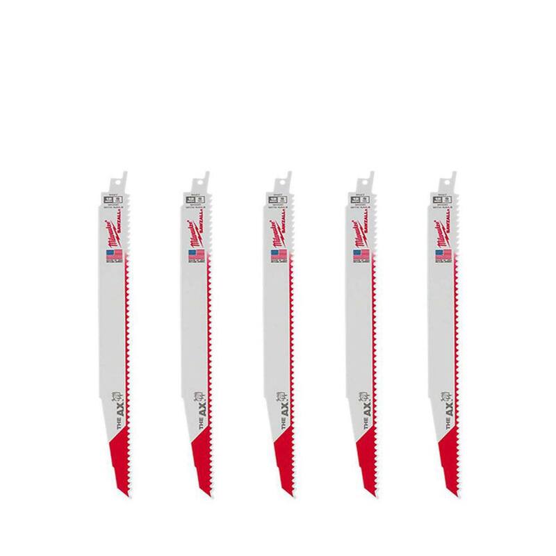 Sierra de sable Milwaukee de 12 pulgadas con 5 dientes por pulgada para cortar madera con clavos incrustados (paquete de 5 hojas) - 48-00-5027S.