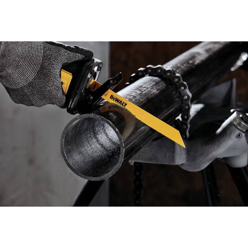Set de hojas de sierra reciproca bimetálicas DEWALT con estuche (16 piezas) - DW4899