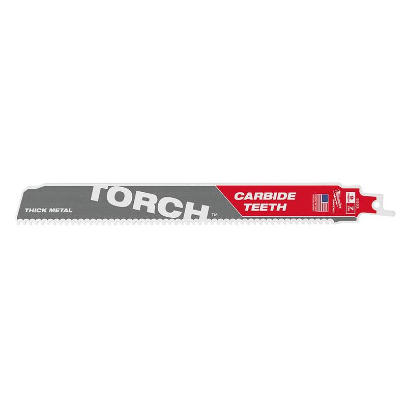 Hoja de sierra reciprocante Milwaukee de 9 pulgadas y 8 dientes por pulgada con puntas de carburo de la antorcha para cortar metal (paquete de 1) - 48-00-5202