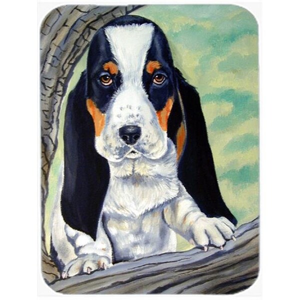 Carolines Treasures Carolines Treasures 7002LCB Basset Hound at the tree Glass Cutting Board - Large; 15 x 12 in. - 7002LCB