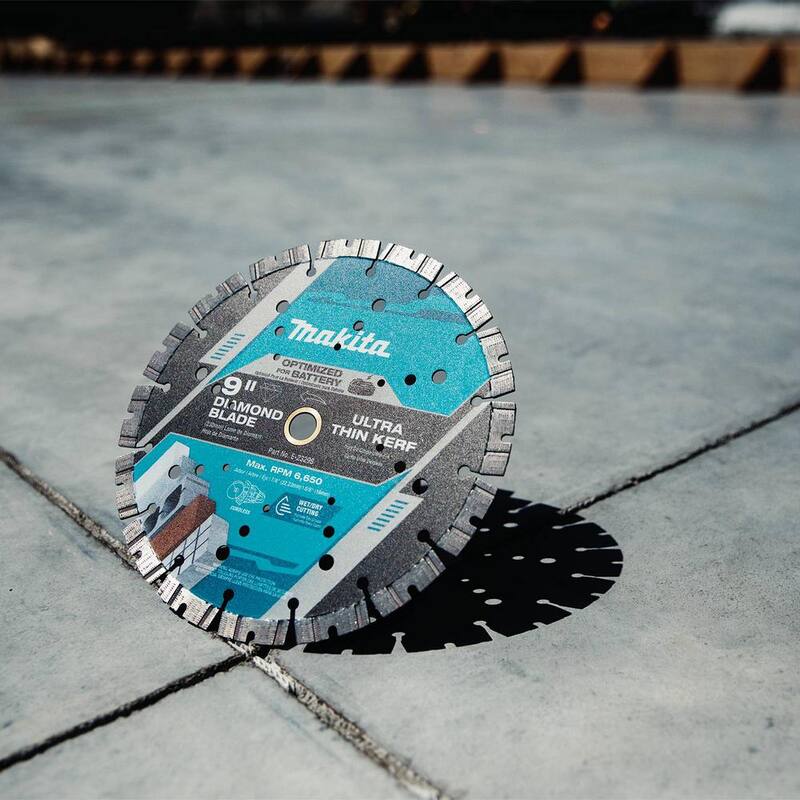 Makita 9 in. Hoja de Diamante de Borde Segmentado de Kerf Delgado - E-23298