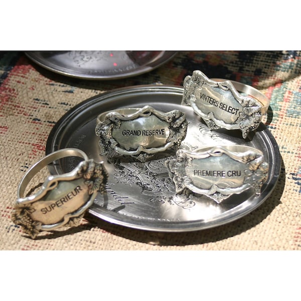 Elk Studio Vineyard Grade Napkin Rings in Antique Silver Set of 4 - NAP011/S4