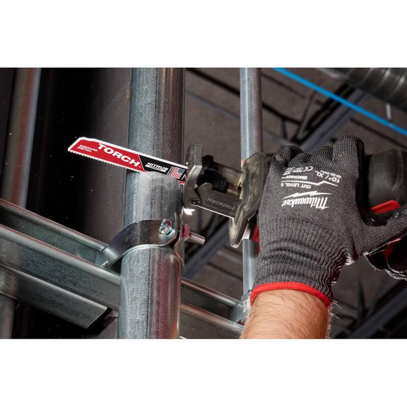 Milwaukee 6 pulgadas 10 TPI TORCH Nitrus Carbide Teeth Hoja de sierra reciprocante para cortar metal de tamaño mediano - 48-00-6251