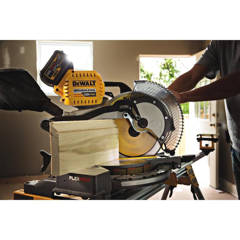 DEWALT FLEXVOLT 12 pulgadas 60 dientes sierra de inglete con punta de carburo - DWAFV31260