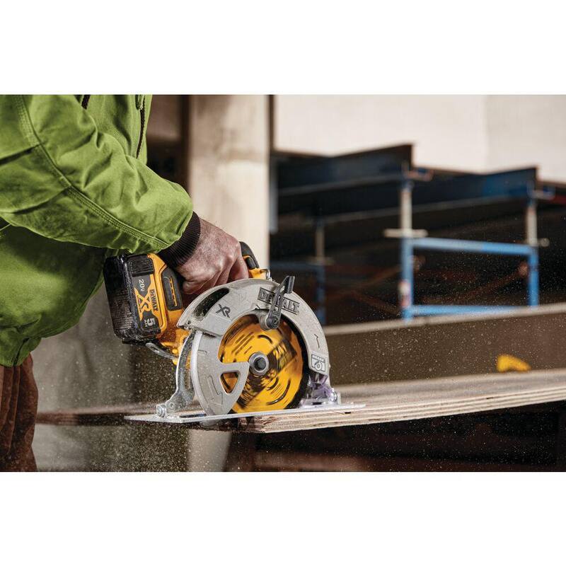 Hoja de sierra circular DEWALT de 7-1/4 pulgadas y 24 dientes - DWA171424