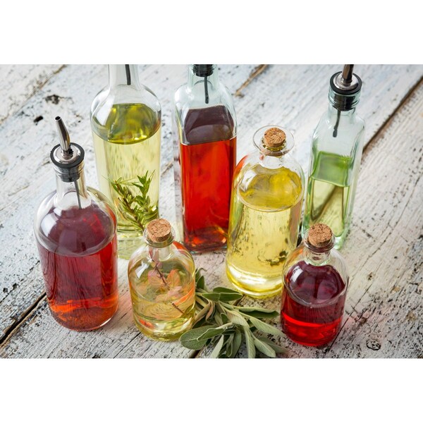 Tablecraft Sottile Clr Glass Bottle W/SS Pour, 17OZ - H933