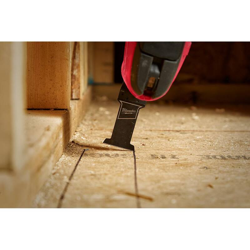 Milwaukee 1-3/8 pulg. Hoja oscilante universal de acero al carbono para corte de madera (paquete de 1) - 49-25-1101