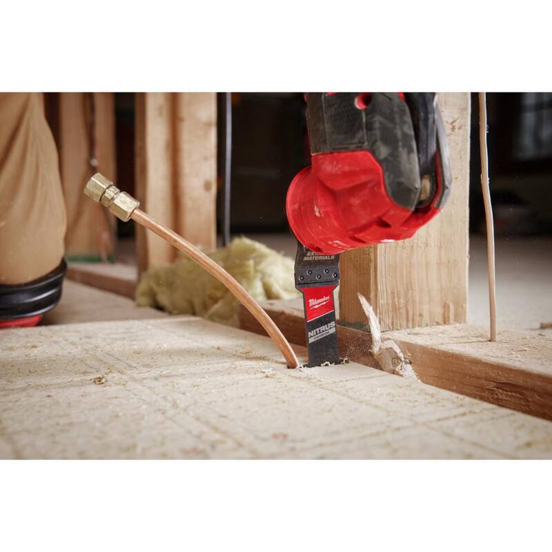 Milwaukee 1-3/8 in. Nitrus Carbide Universal Fit Extreme Materials Cutting Oscillating Multi-Tool Blade (paquete de 5) - 49-25-1576