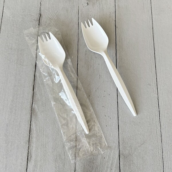 Boardwalk Mediumweight Wrapped Polypropylene Cutlery, Spork, White, 1000PK - BWKSPORKWHPPIW