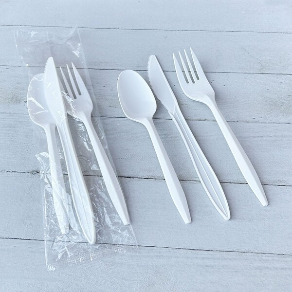 Boardwalk Three-Piece Cutlery Kit, Fork/Knife/Teaspoon, Mediumweight, White, 250PK - BWK3KITWHPS