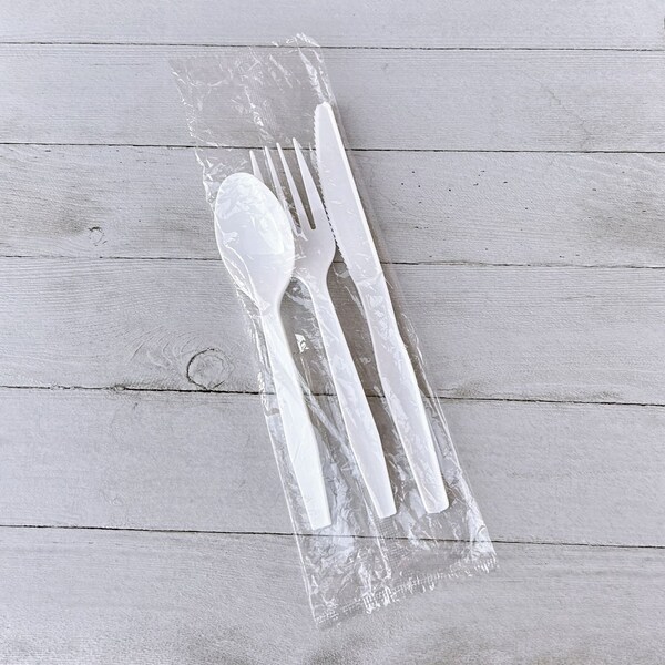 Boardwalk Three-Piece Cutlery Kit, Fork/Knife/Teaspoon, Polystyrene, White, 250PK - BWK3KITHVYWH