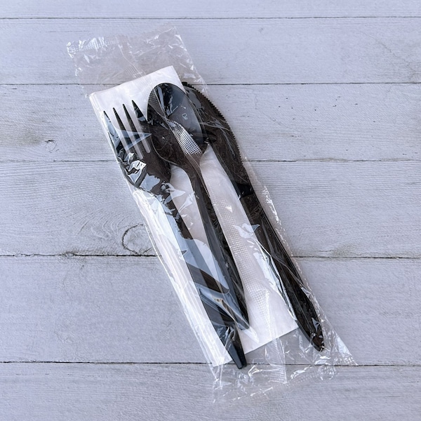 Boardwalk Four-Piece Cutlery Kit, Fork/Knife/Teaspoon/Napkin, Mediumweight, Black, 250PK - BWK4KITBLPP