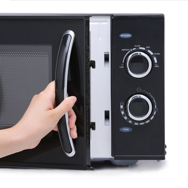 Commercial Chef 0.9 Cubic Foot Countertop Microwave, Compact, Rotary Control, Black - CHMH900B6C