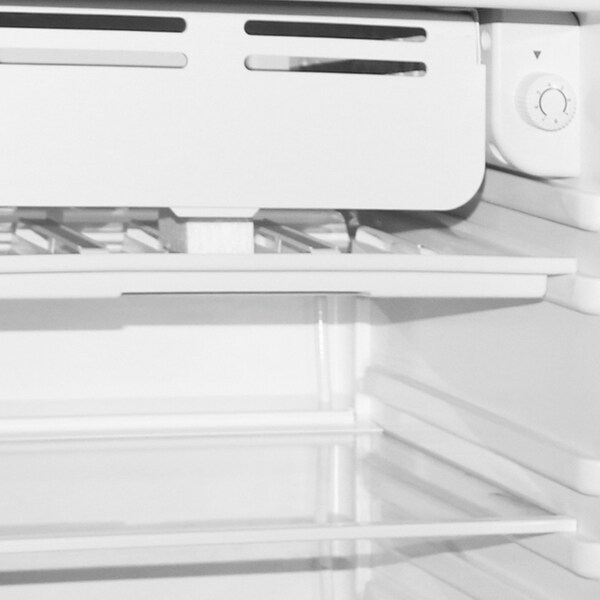 Frigidaire 3.2-Cu.ft 60-Watt Retro Compact Refrigerator, Pink - EFR372-B-PINK