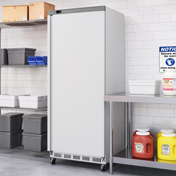 Koolmore 28 in. Commercial One Door Convertible Reach-In Refrigerator/Freezer with 25 Cu. Ft. Capacity White - KM-RIC-1DWH