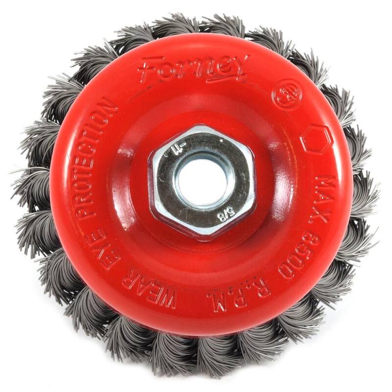 Cepillo de copa de alambre trenzado Forney de 4 pulg. x 5/8 pulg. - Con husillo roscado de 11 - 72753