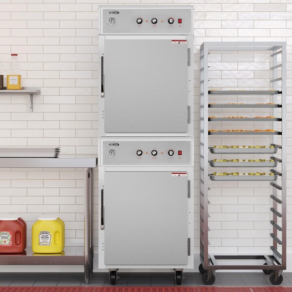 Koolmore 8-Pan Full-Size Commercial Cook And Hold Oven 3,000W/240V in Stainless-Steel - KM-CCAH3-2D