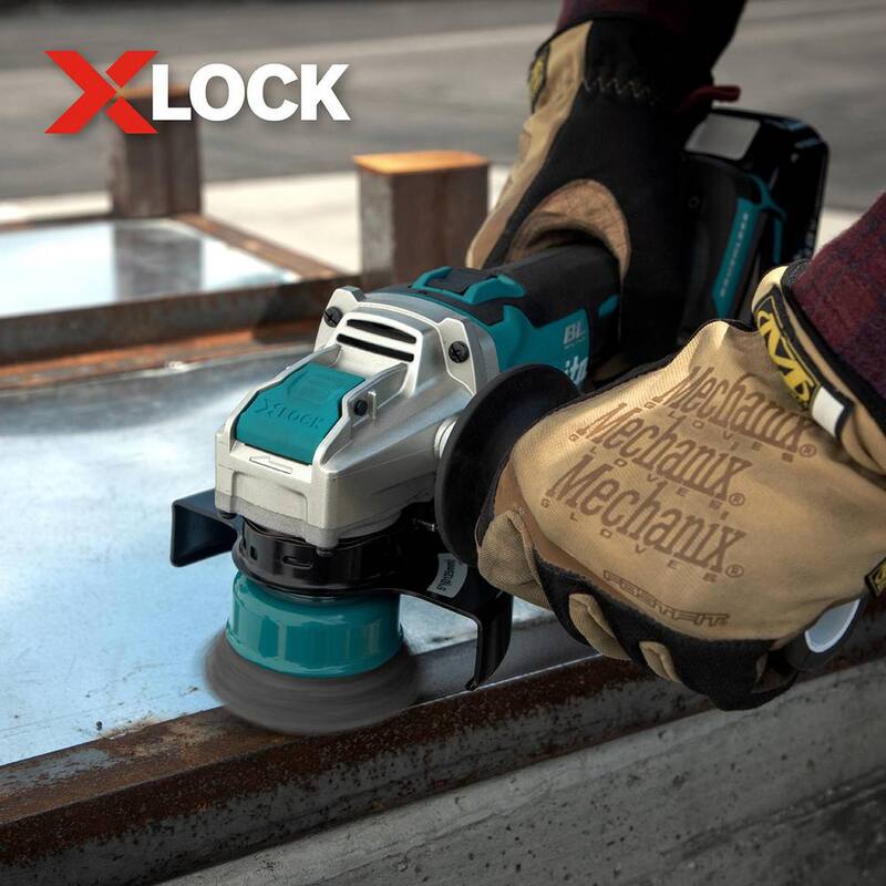 Sistema de Cambio Rápido X-Lock de Makita 3 pulgadas. Cepillo de taza de alambre de acero al carbono recubierto de latón - D-72671