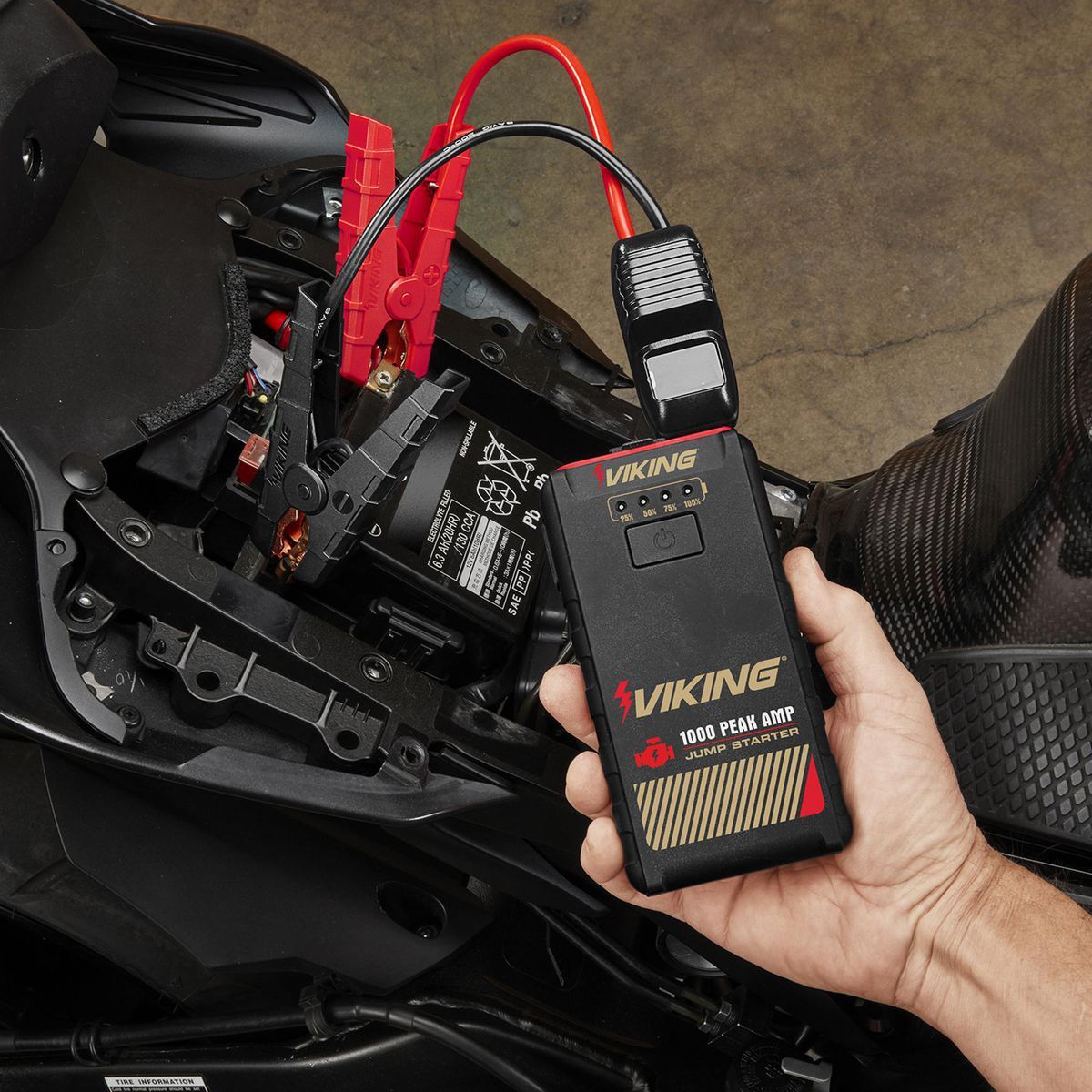 Arrancador de batería de litio Viking de 1000 amperios pico y power bank - 59527