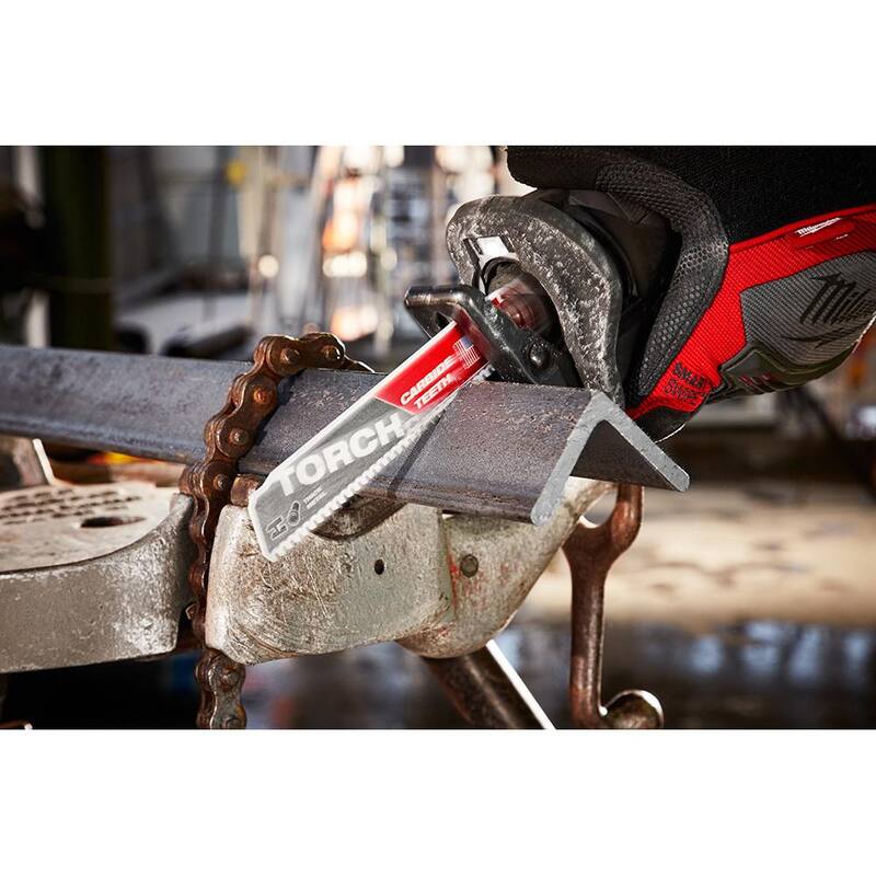 Milwaukee 6 in. 8 TPI TORCH Carbide Teeth Metal Cutting Sawzall Reciprocating Saw Blade (paquete de 2) - 48-00-5201-48-00-5201