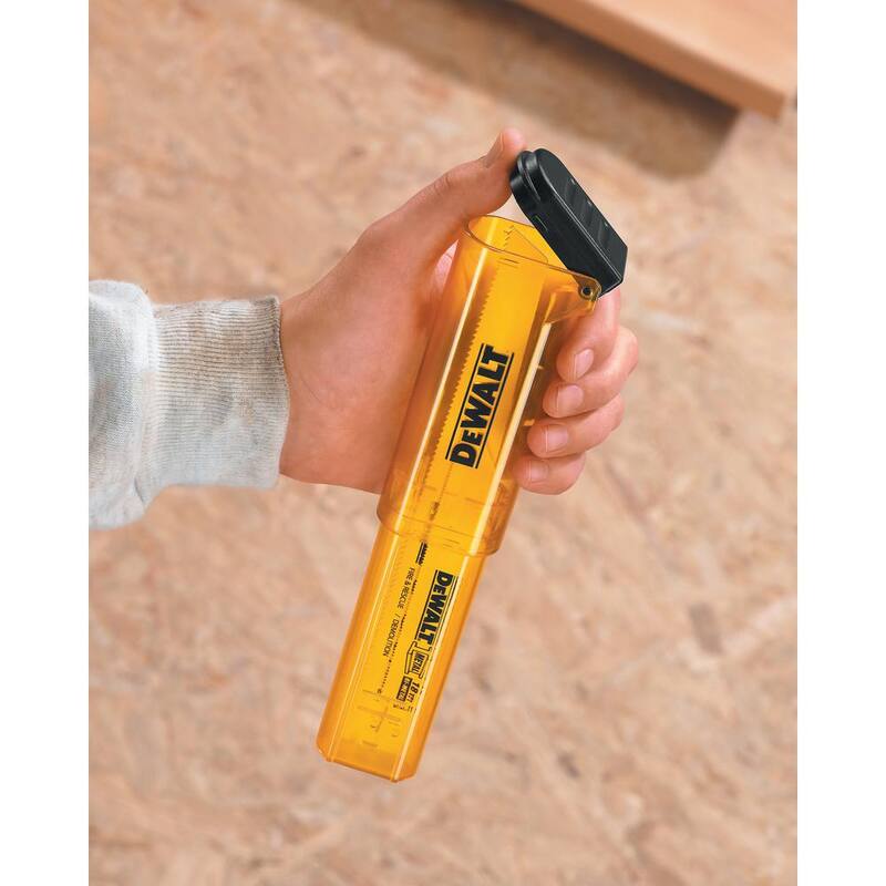 Juego de hojas de sierra reciproca bimetálicas DEWALT con estuche (16 piezas) y juego de hojas de sierra circular FLEXVOLT de 7-1/4 in. 24 dientes (3 piezas) - DW4899WAFV37243
