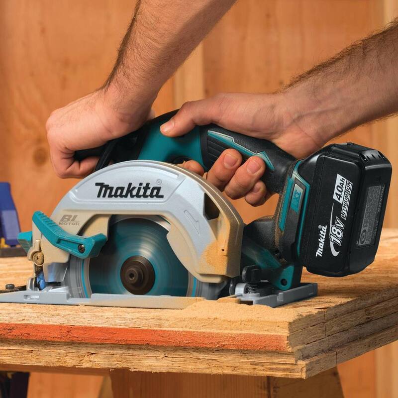 Makita 6-1/2 pulg. Hoja de sierra circular de punta de carburo (2 piezas) - T-01426